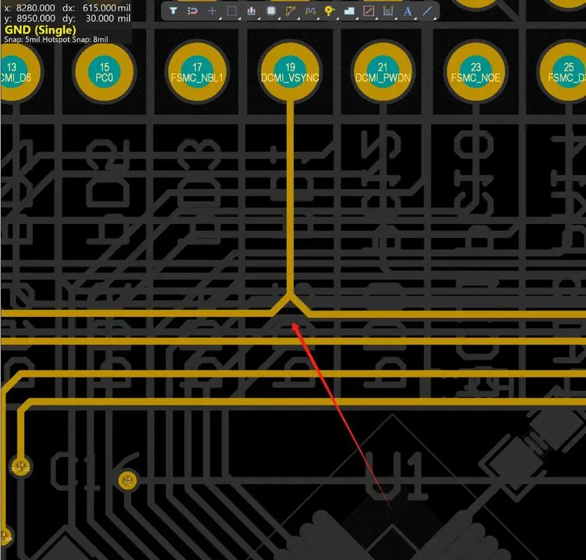 Why Are 45-Degree Angles Preferred Over Right Angles for Corners in Standard PCB Routing?